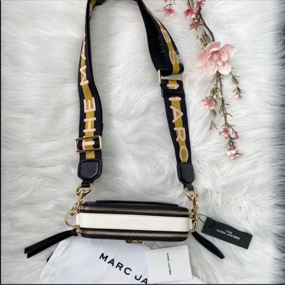 ๐ธ๐ SOLD - MARC JACOBS Snapshot Camera Bag ๐๐ธ - Picture 4 of 15